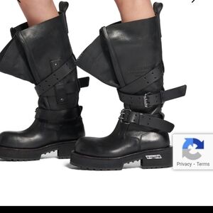 Balenciaga Men's Venom High Boot in Black